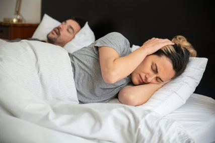 What types of doctors treat snoring?