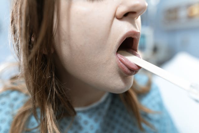 How to Manage Frequent Sore Throat Issues